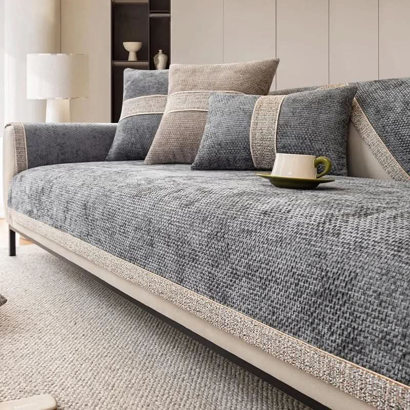 Protective Furniture Throw with Anti-Slip Backing for Couches & Chairs | Thomler