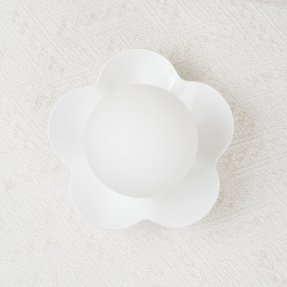 Flower-Shaped Resin Wall Sconce with Frosted Glass Shade – LED G9 Socket, Playful Modern Decor for Bedroom, Nursery & Living Room | Thomler