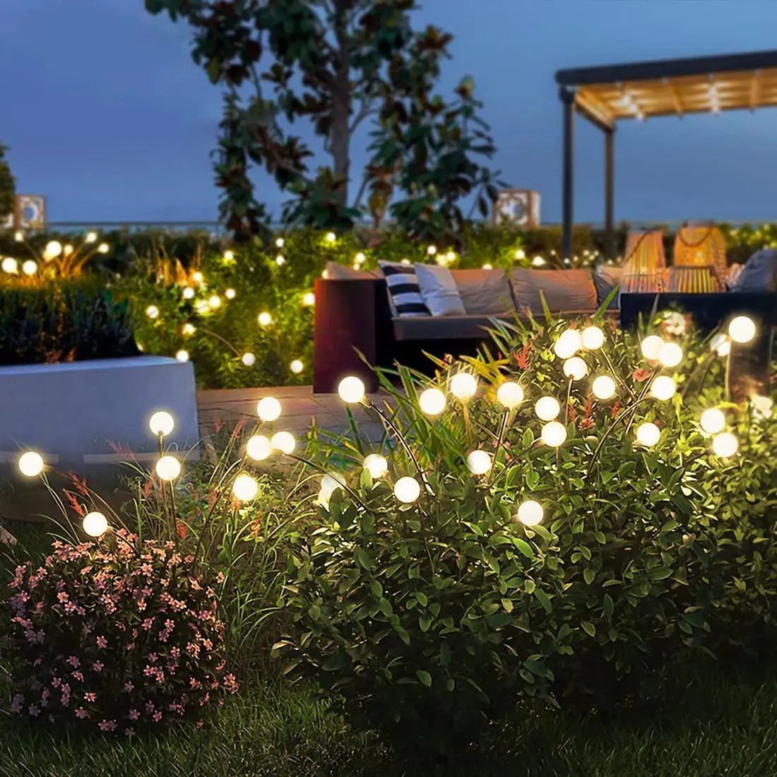 Solar LED Garden Stake Light – Flickering Firefly Glow for Outdoor Pathways & Lawns | Thomler