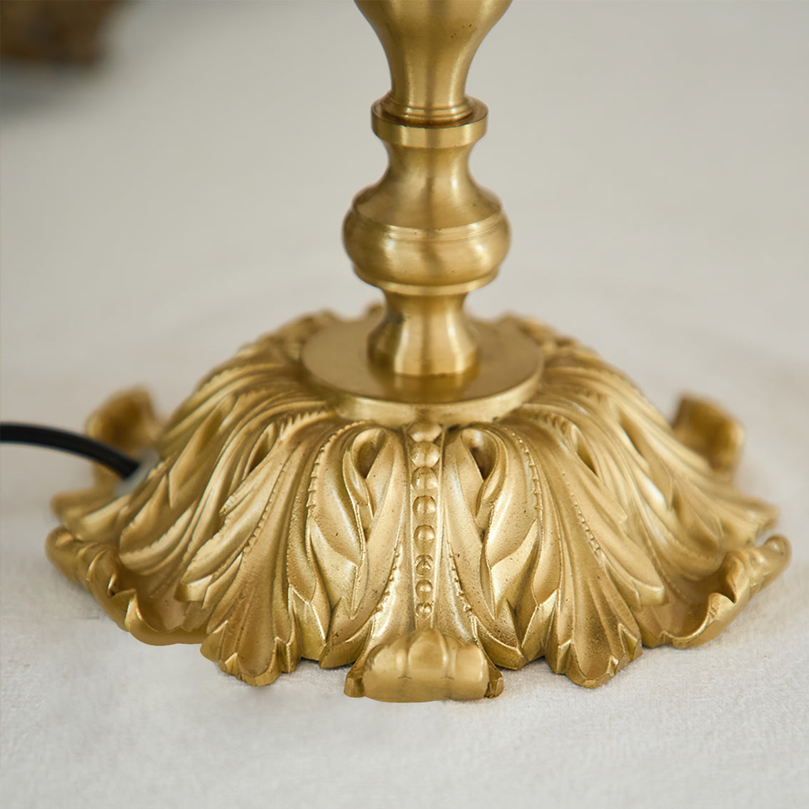 Table Lamp Brass Fabric 9.4 in Red Indoor Accent LED Edison Bulb Use Decorative Nightstand Lighting | Thomler