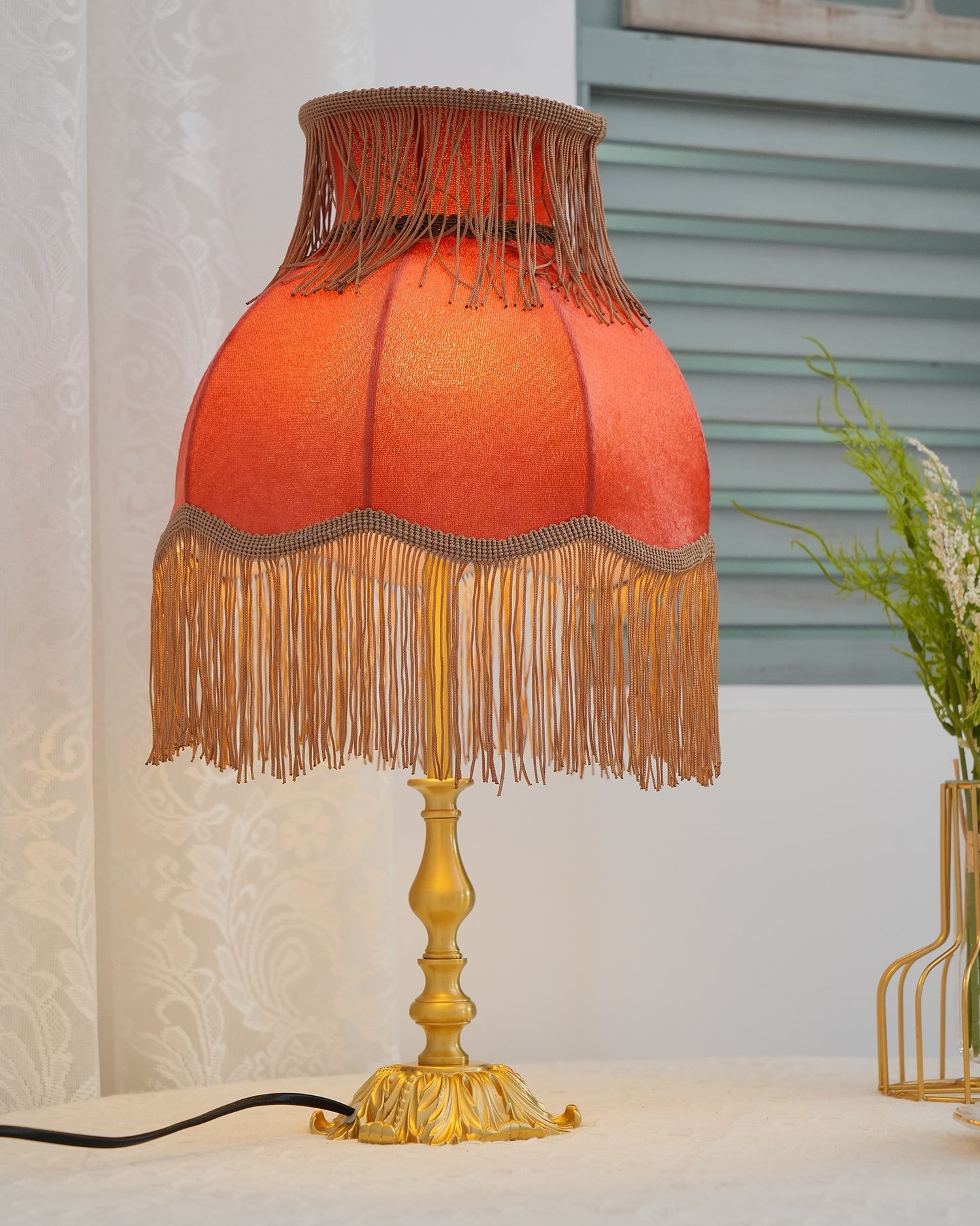 Table Lamp Brass Fabric 9.4 in Red Indoor Accent LED Edison Bulb Use Decorative Nightstand Lighting | Thomler