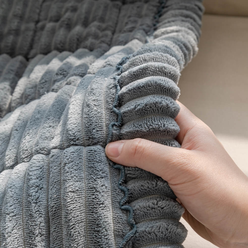 Plush Flannel Furniture Protector for Pets – Non-Slip Waterproof Sofa Throw for Dogs & Cats – Machine Washable Couch Shield | Thomler