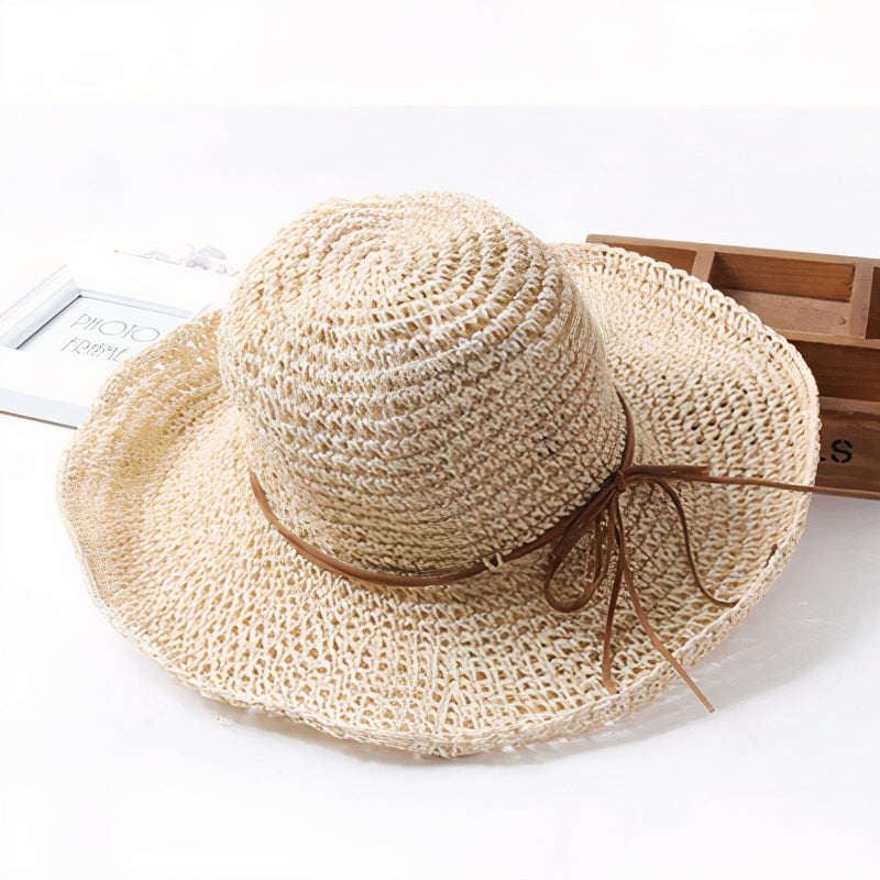 Women's Wide-Brim Sun Hat – Lightweight Woven Straw with Ribbon Accent for Beach & Travel | Thomler