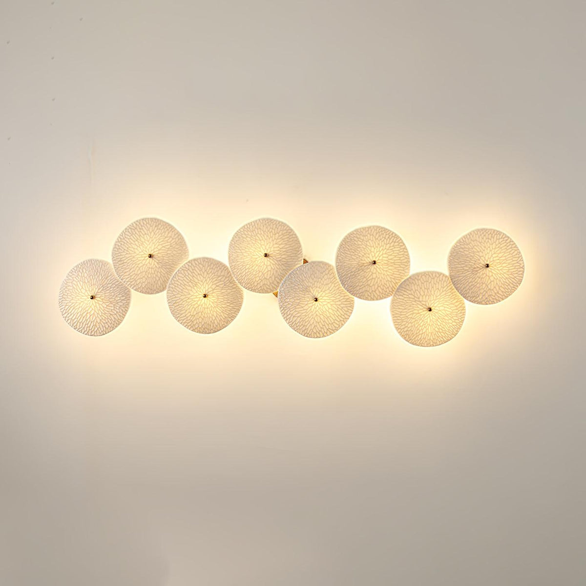 Ceramic Petal Wall Sconce – Floral LED Light with Gold Metal Accents for Hallway, Bedroom & Living Room Decor | Thomler