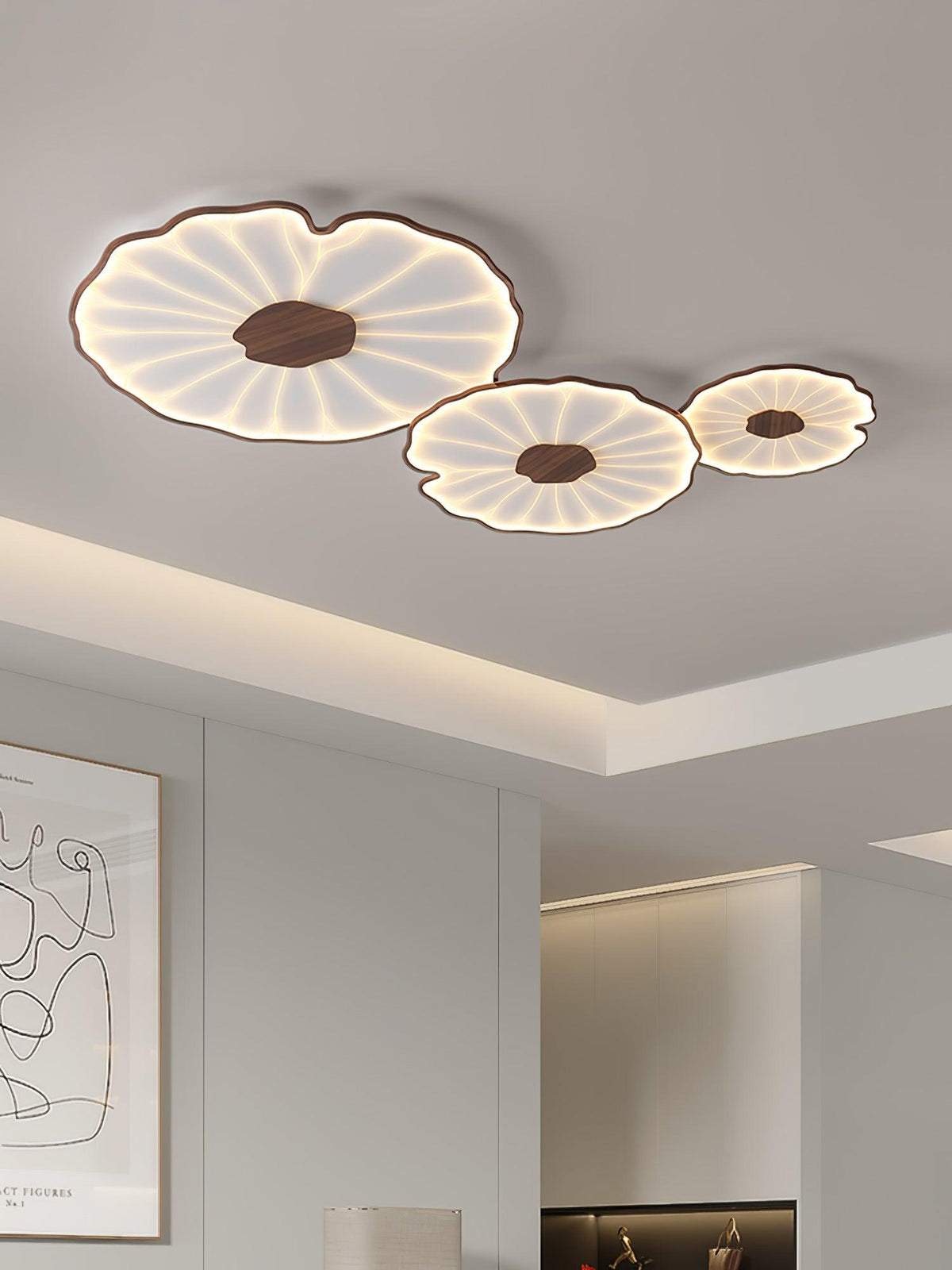 Organic Leaf-Inspired LED Ceiling Light with Wood-Grain Finish for Living Room & Bedroom | Thomler