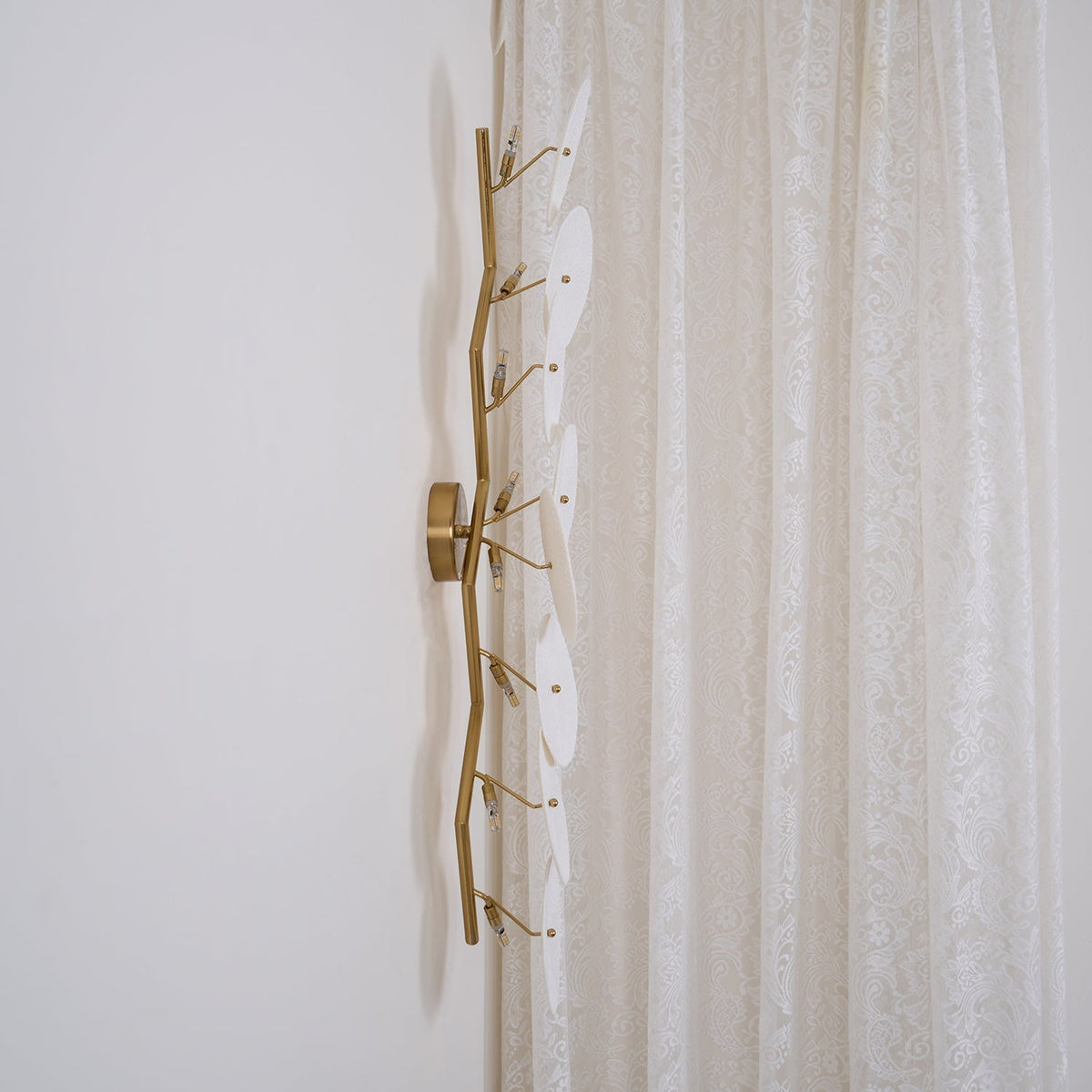 Ceramic Blossom Wall Light with Metal Stem – Hardwired Modern Sconce for Bedroom & Living Room | Thomler