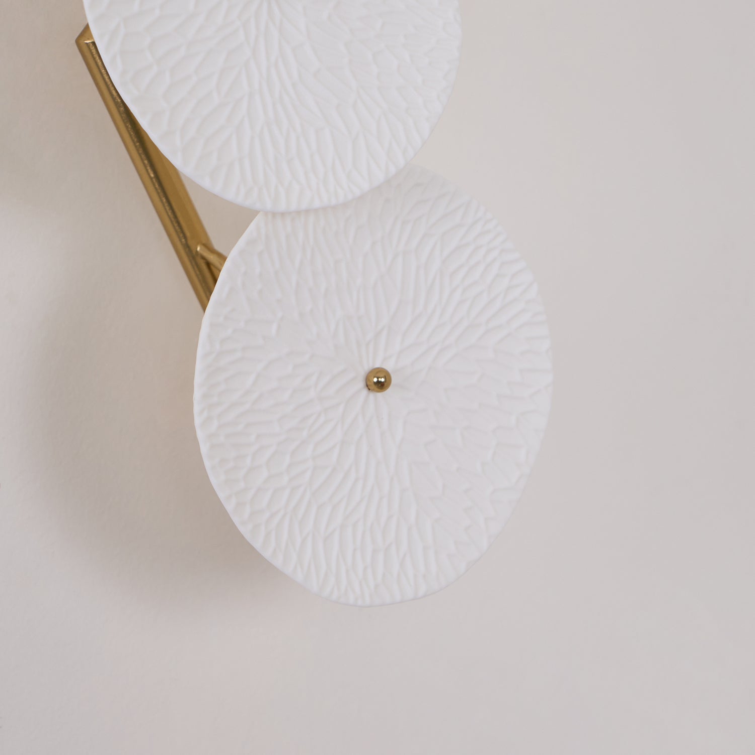 Ceramic Wall Lamp 19.7 in Vertical Lotus Cascade Gold Indoor LED Decorative Lighting | Thomler