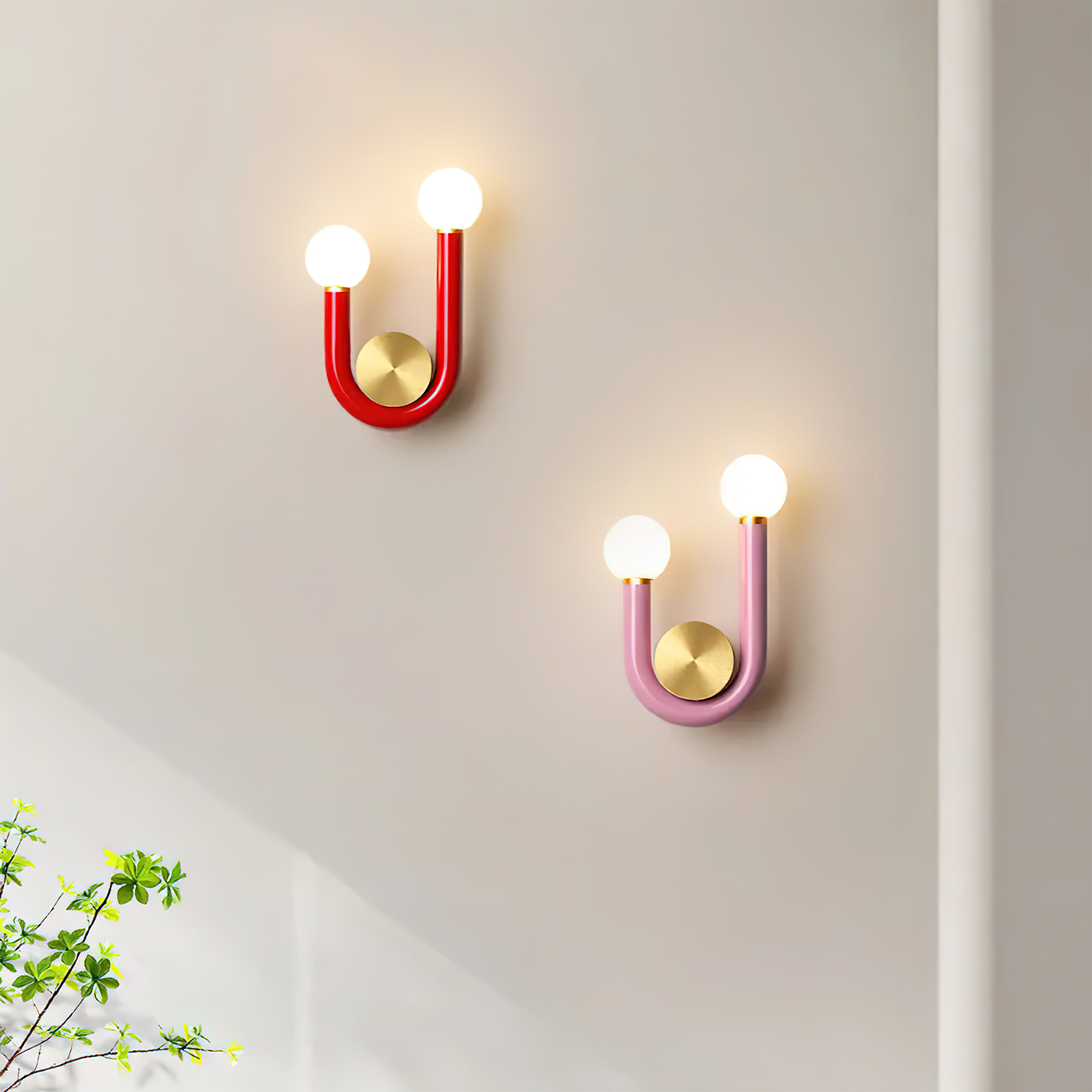 Contemporary Double-Bulb Sconce with Curved Metal Frame – Vibrant Accent Light for Hallways, Bedrooms & Stairs | Thomler