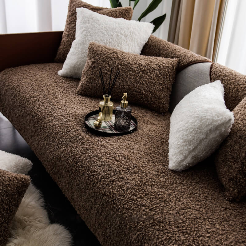Plush Fleece Furniture Throw with Grip Backing – Pet-Friendly Couch Protector | Thomler