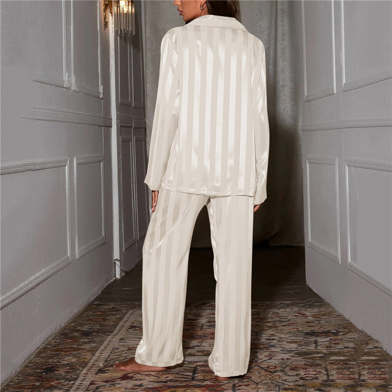 Women's Silk Pajama Set – Button-Up Long Sleeve Sleepwear for Year-Round Comfort | Thomler