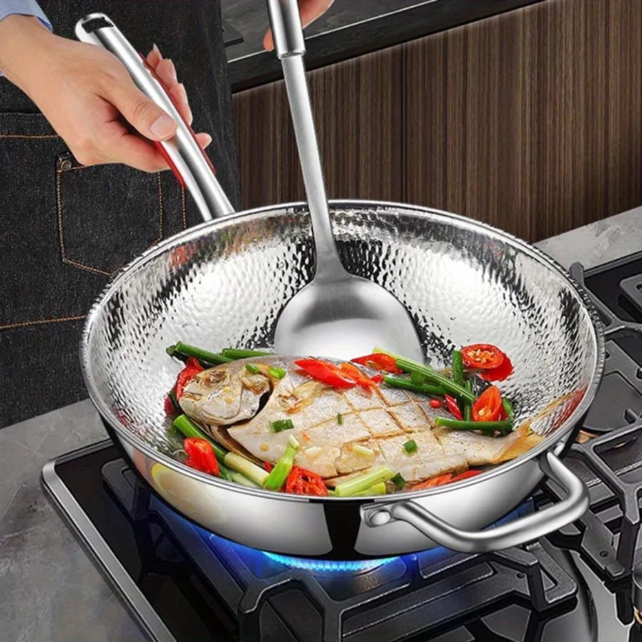 Wok Titanium 11.8 in Round Bottom Lightweight Kitchen Stir-Fry Pan Non-Stick Durable Cooking | Thomler