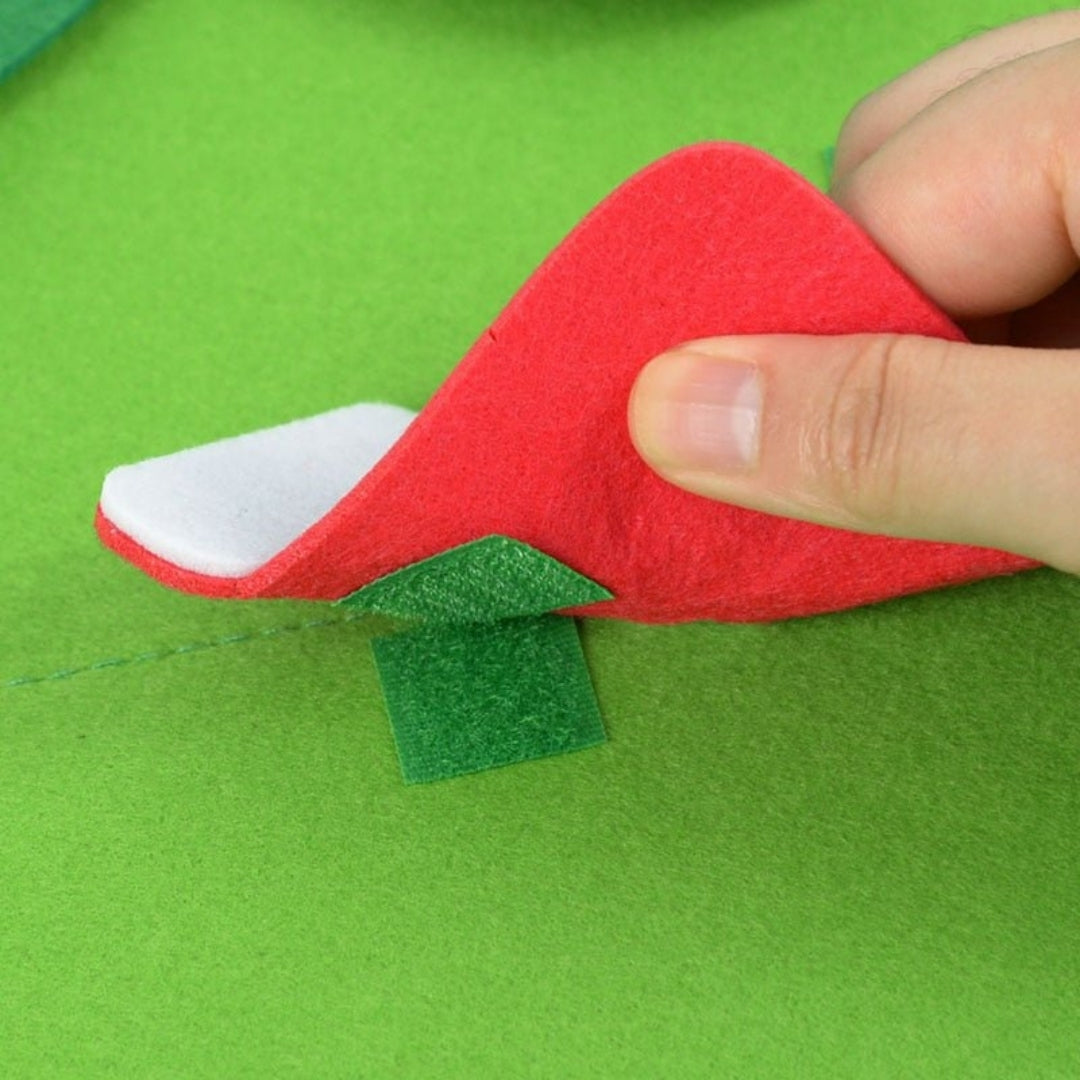 Interactive Felt Holiday Tree Play Set – Toddler Decorating Activity Board with LED Lights | Thomler
