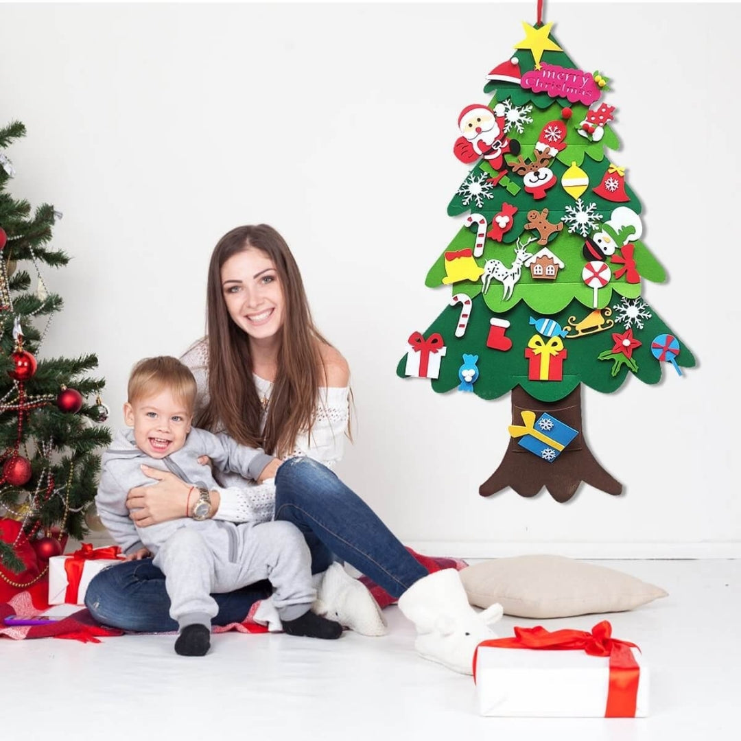 Interactive Felt Holiday Tree Play Set – Toddler Decorating Activity Board with LED Lights | Thomler