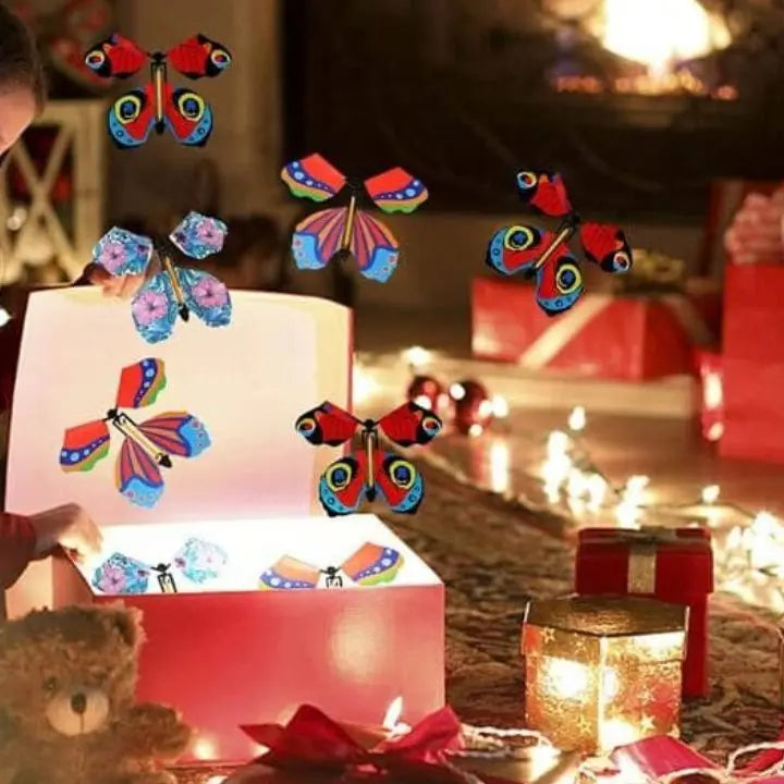 Flying Butterfly Paper 12.0 cm x 11.0 cm Gift Surprise Cards Envelopes Party Favours Reusable Wind Up Set Of 15 | Thomler