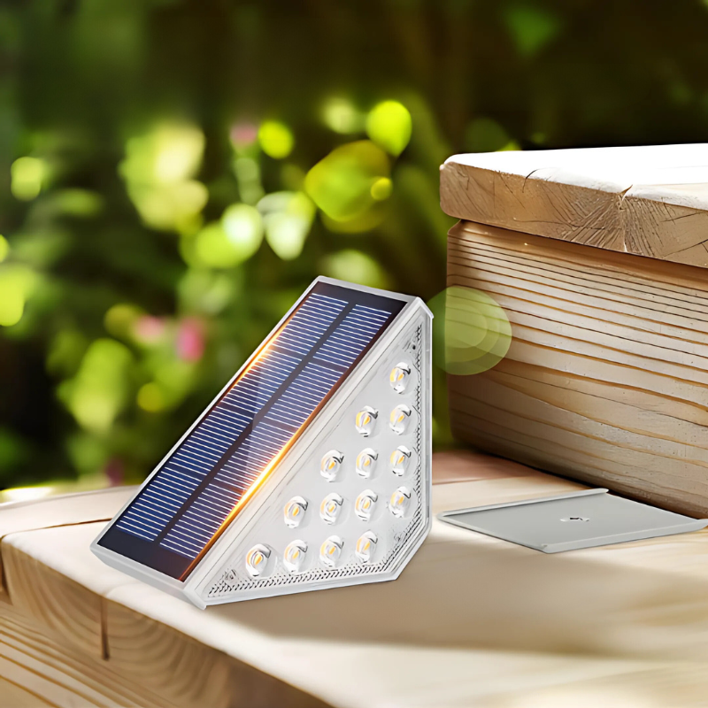Solar Step Light for Outdoor Stairs & Pathways – Automatic Dusk-to-Dawn LED Lighting for Deck, Garden & Patio Steps | Thomler