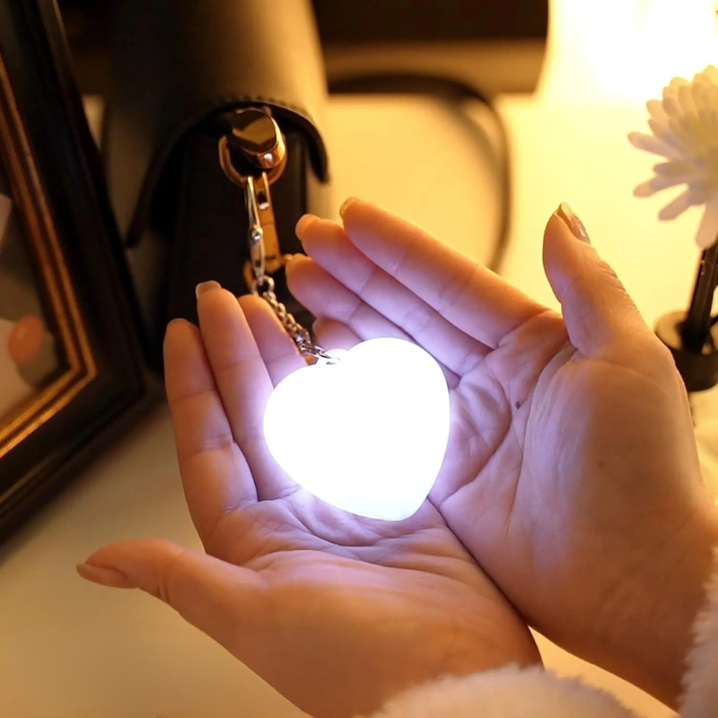 Touch-Activated LED Bag Light Clip – Heart & Star Shape Purse Illuminator for Handbags & Backpacks | Thomler