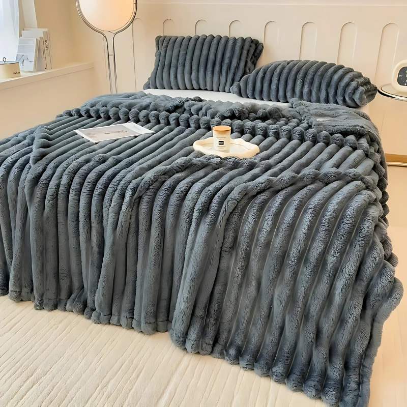 Plush Flannel Throw Blanket – Lightweight Cozy Soft Fleece for Couch Bed Sofa Travel Camping & Home Decor in Blue Gray Pink Beige | Thomler