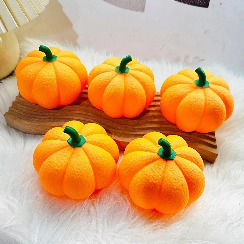 Battery-Powered Jack-o'-Lantern LED Light for Kids' Rooms, Party Décor & Seasonal Home Accents | Thomler