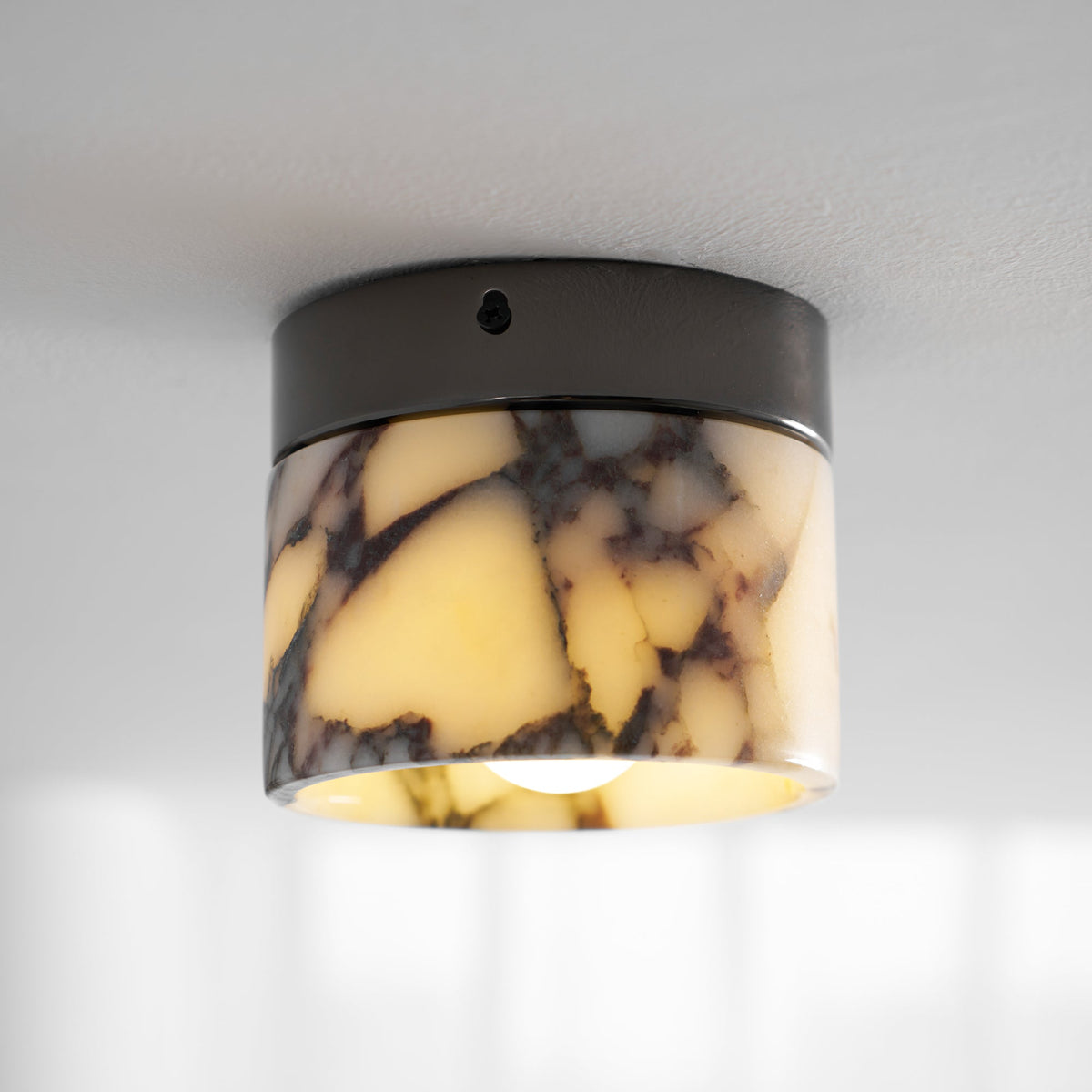 Compact Stone Flush-Mount Light Fixture with Natural Veining – Small Round Pendant for Entryway, Hallway & Bedroom | Thomler