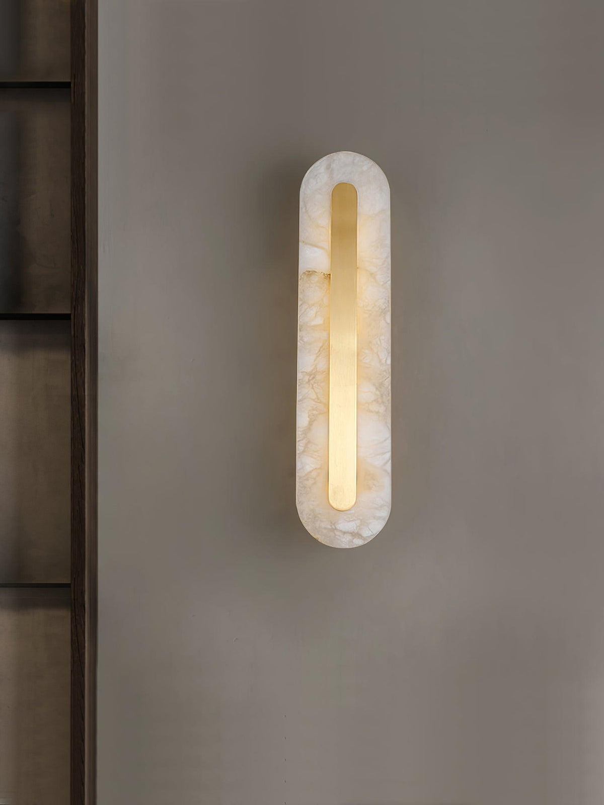 Alabaster Wall Sconce with Brass Accents – Modern LED Fixture for Living Room, Hallway & Bedroom | Thomler