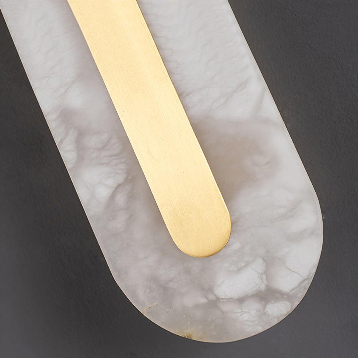 Alabaster Wall Sconce with Brass Accents – Modern LED Fixture for Living Room, Hallway & Bedroom | Thomler