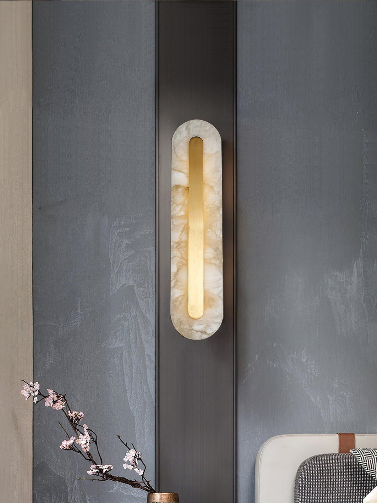 Alabaster Wall Sconce with Brass Accents – Modern LED Fixture for Living Room, Hallway & Bedroom | Thomler