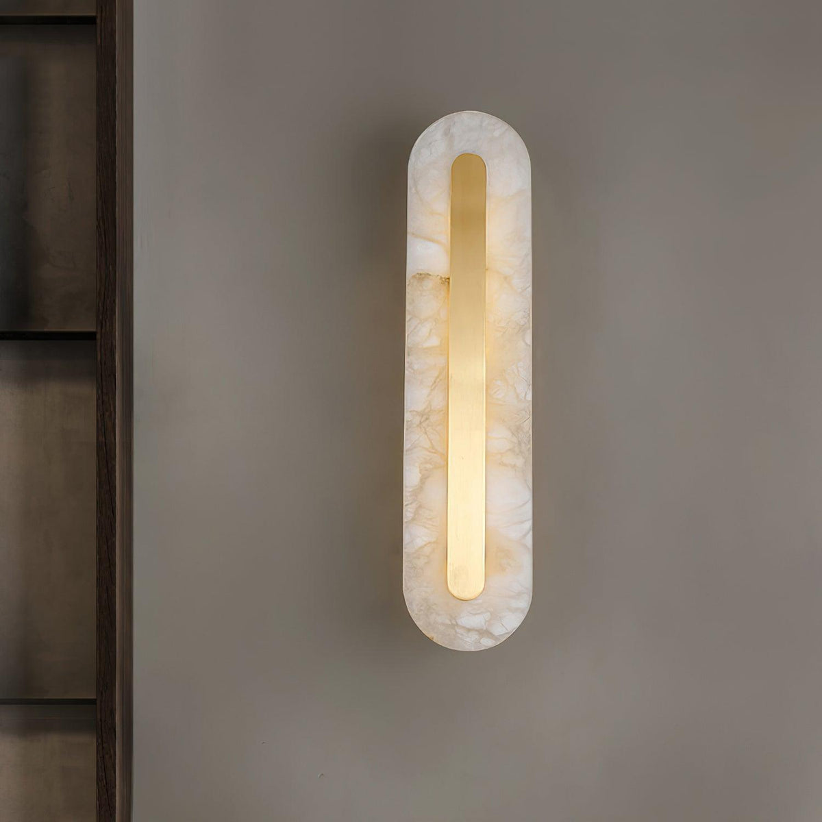 Alabaster Wall Sconce with Brass Accents – Modern LED Fixture for Living Room, Hallway & Bedroom | Thomler
