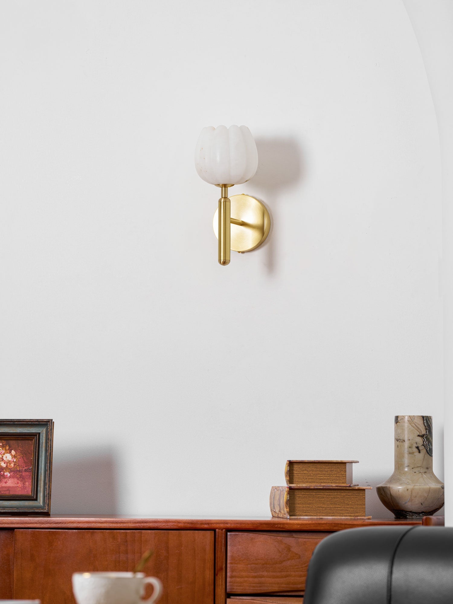Brass Wall Sconce 12.2 in LED Indoor Alabaster Flower Decorative Lighting | Thomler