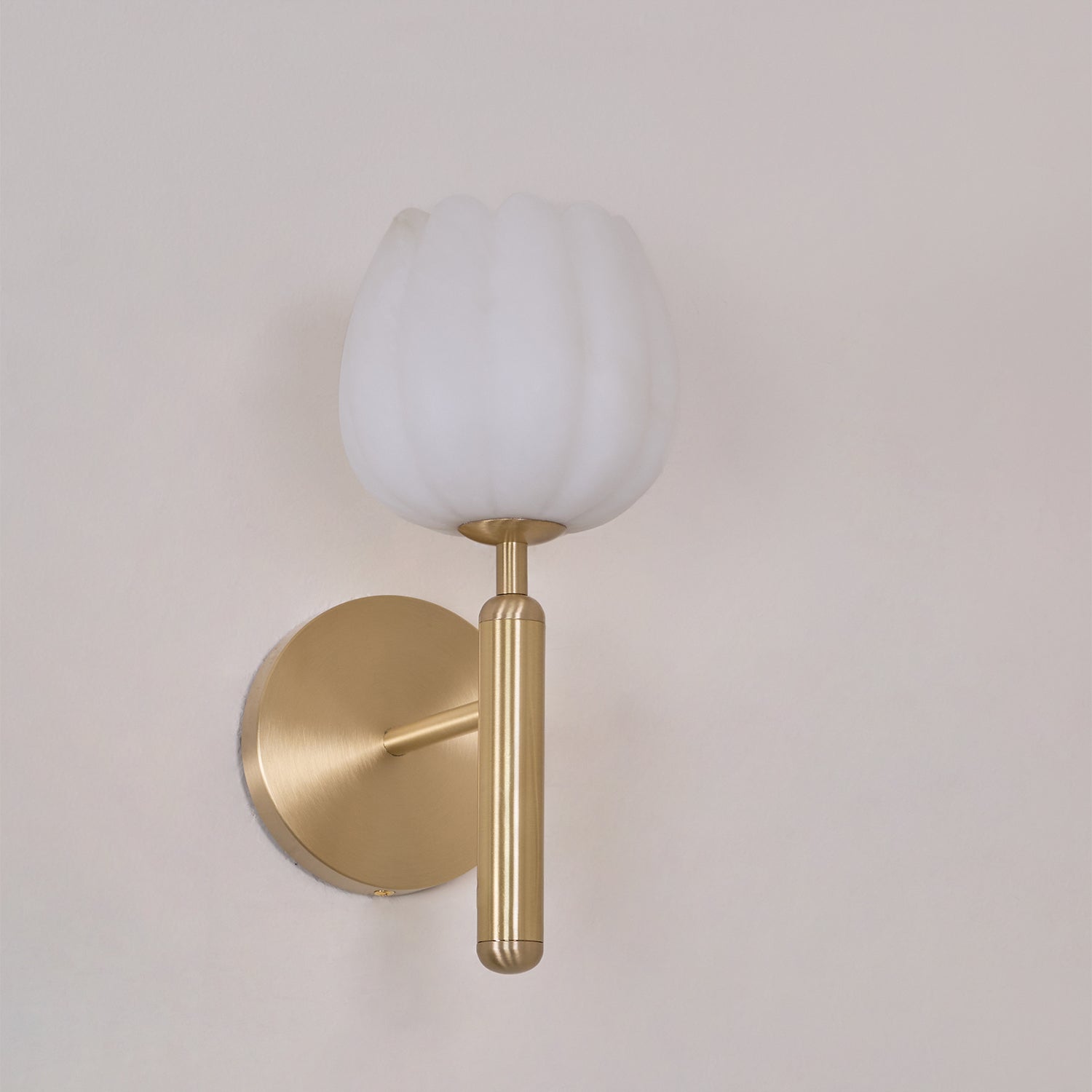 Brass Wall Sconce 12.2 in LED Indoor Alabaster Flower Decorative Lighting | Thomler
