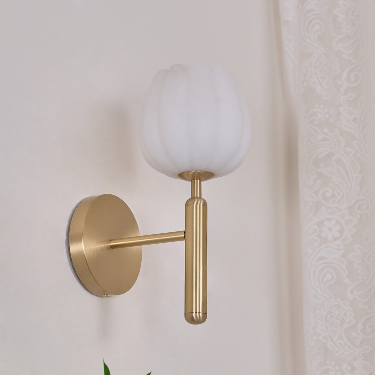 Brass Wall Sconce 12.2 in LED Indoor Alabaster Flower Decorative Lighting | Thomler