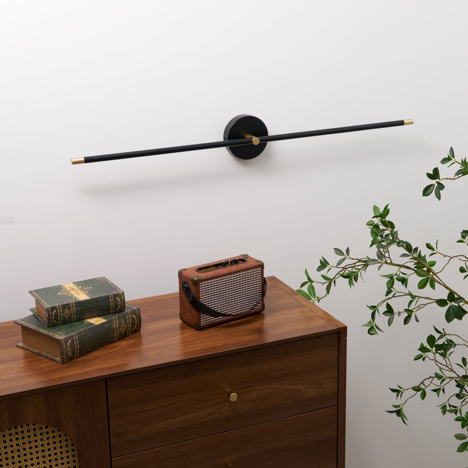 Metal Linear Vanity Light 27 in Warm White Bathroom Wall Lamp Sleek Modern LED Indoor Lighting Fixture | Thomler