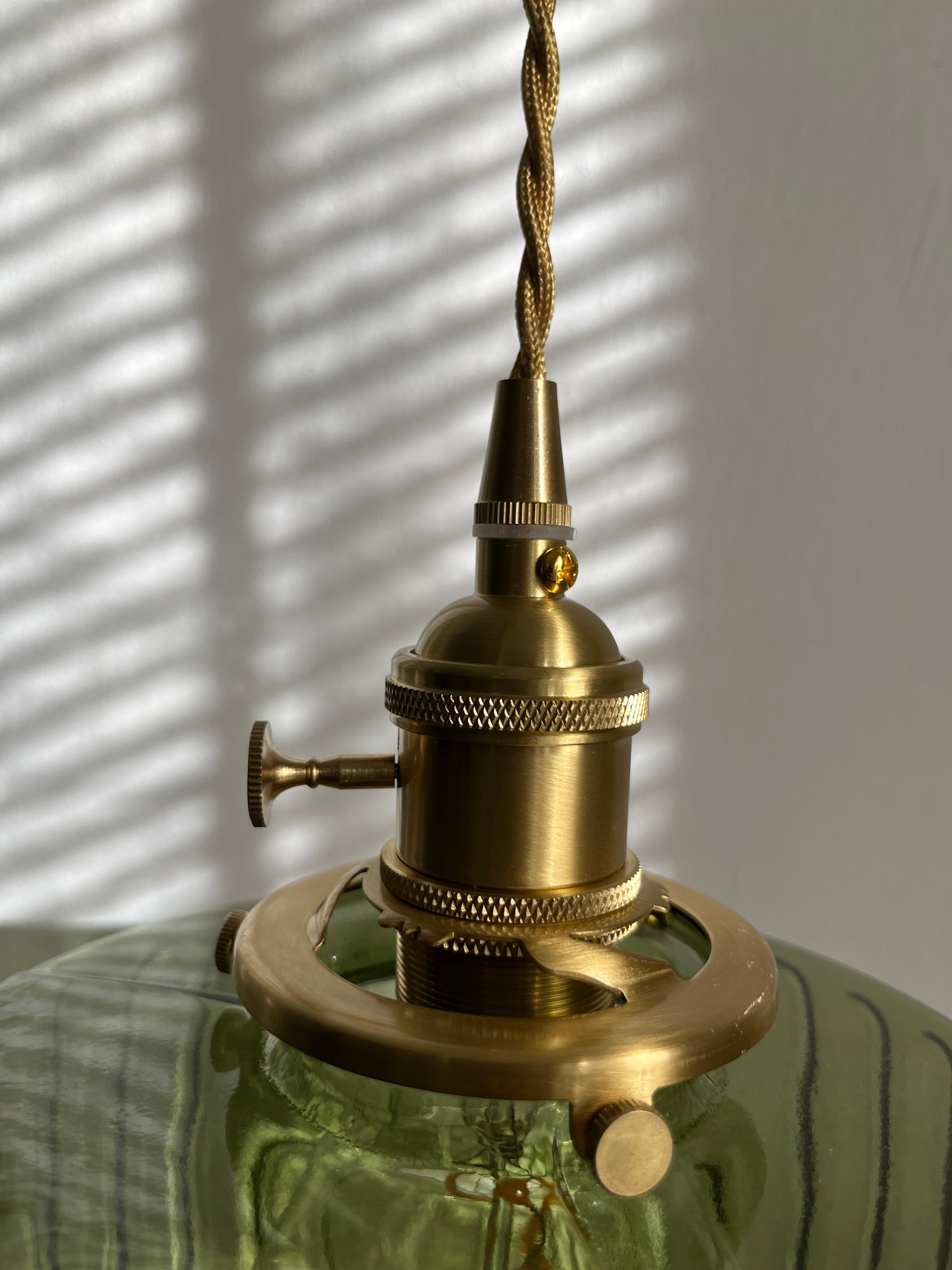 Pendant Light Ribbed Glass E27 17.0 cm Green Dining Room Kitchen Island Hanging Ceiling Lamp Japanese Retro Brass | Thomler