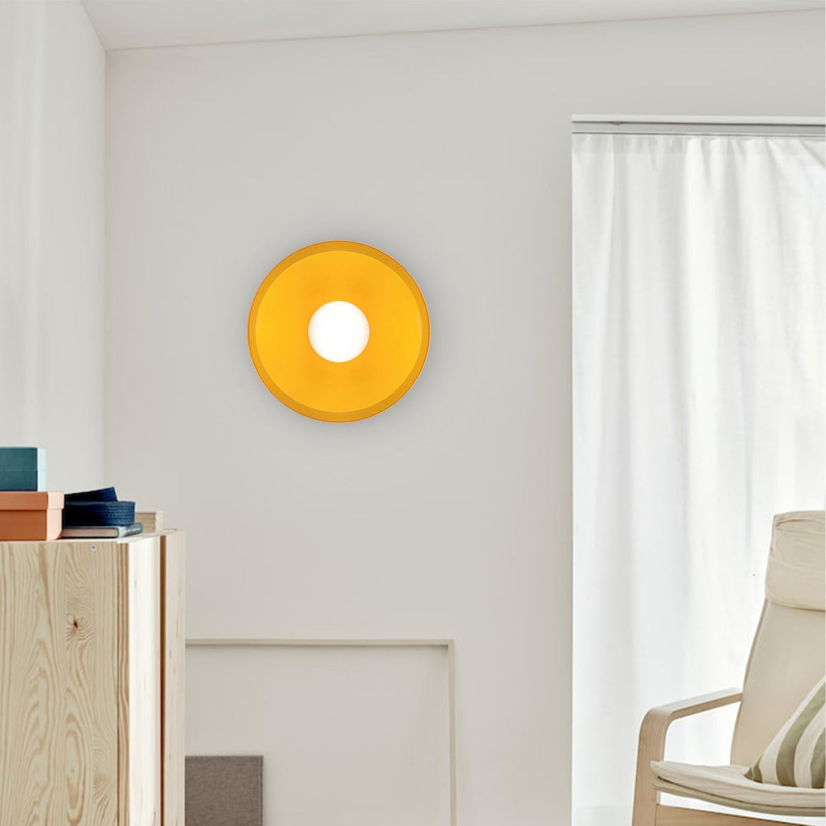 Stylish Glass Dome Ceiling Fixture – Surface-Mount Lighting for Contemporary Interiors | Thomler
