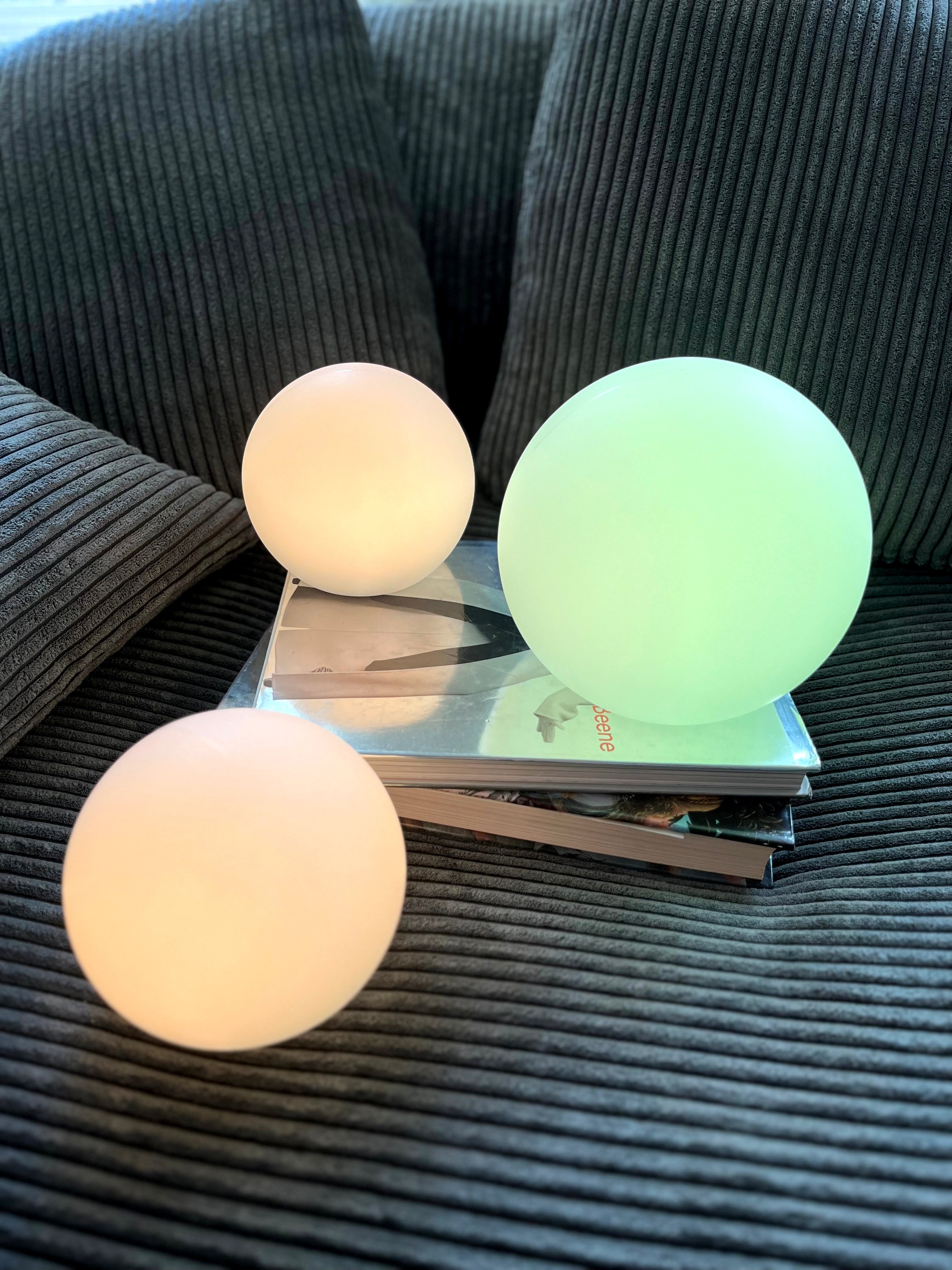 Table Lamp Plastic 5W Wireless LED 16 Colour Indoor Outdoor Mood Lighting Rechargeable Remote Controlled | Thomler