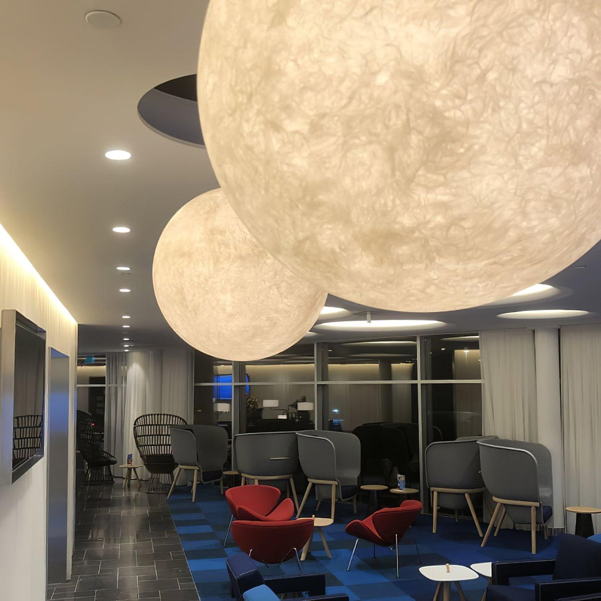 Spherical White Moon Pendant Light – Modern Hanging Globe for Bedroom, Dining Room & Living Room | Thomler