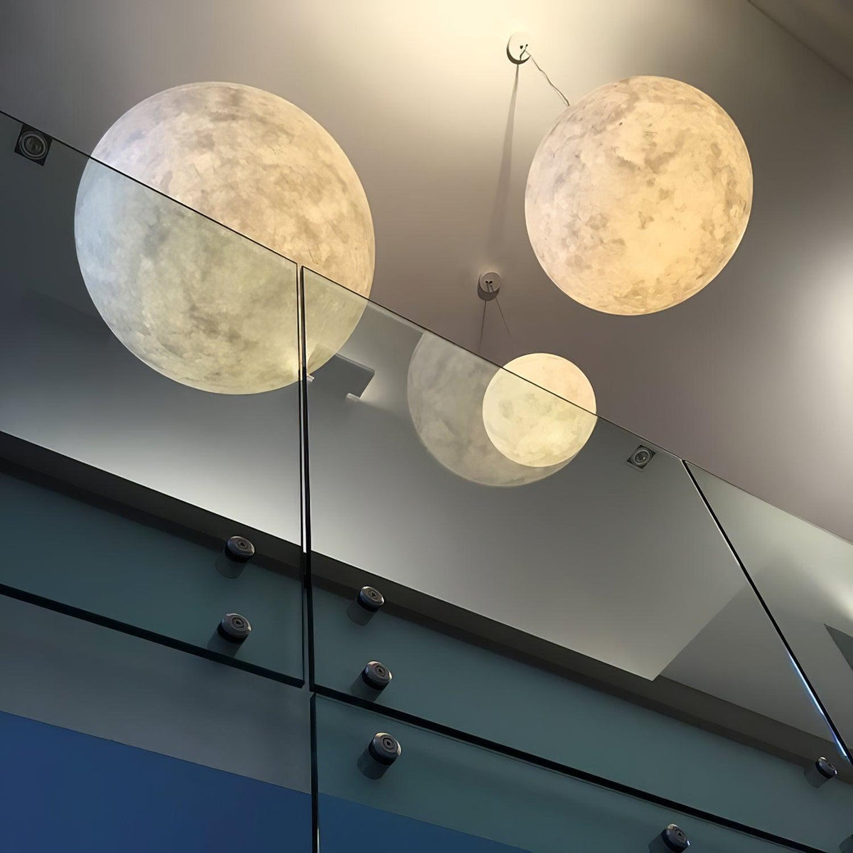 Spherical White Moon Pendant Light – Modern Hanging Globe for Bedroom, Dining Room & Living Room | Thomler