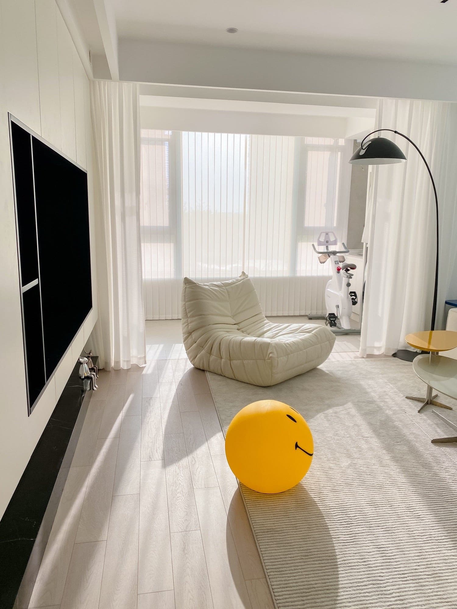 Table Lamp Polypropylene 9 in Yellow Playroom Bedroom Decorative LED Night Light | Thomler