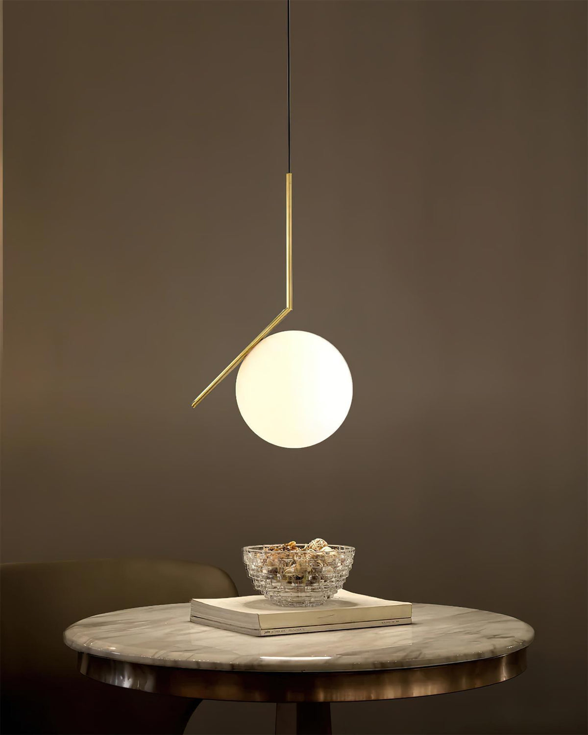 Vintage Glass Globe Hanging Light Fixture with Metal Canopy – Modern Single Bulb Ceiling Lamp for Kitchen Island & Dining Room | Thomler