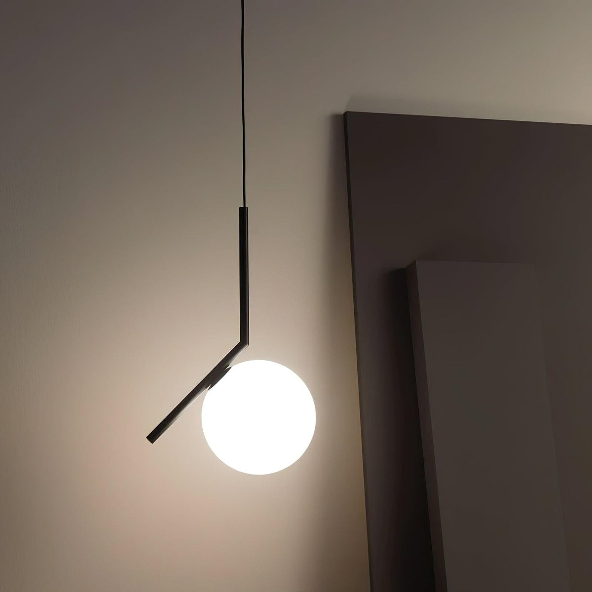 Vintage Glass Globe Hanging Light Fixture with Metal Canopy – Modern Single Bulb Ceiling Lamp for Kitchen Island & Dining Room | Thomler