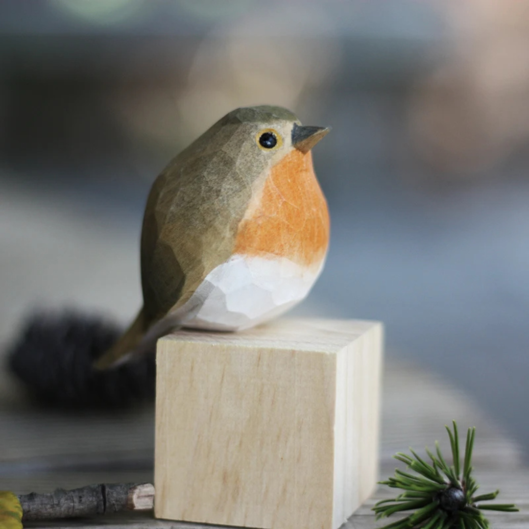Hand-Carved Wooden Bird Figurine for Shelves, Mantels & Home Décor – Sustainable Balsa Wood Sculpture | Thomler
