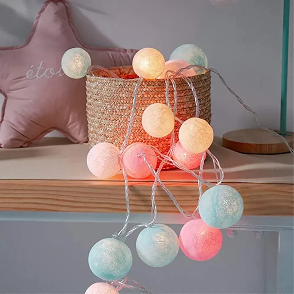Navando | Decoratieve Lichtslinger Met Zachte Bolletjes