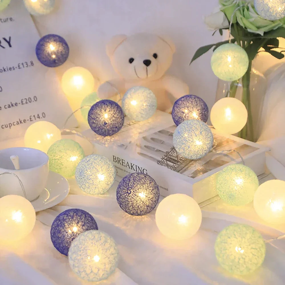 Navando | Decoratieve Lichtslinger Met Zachte Bolletjes