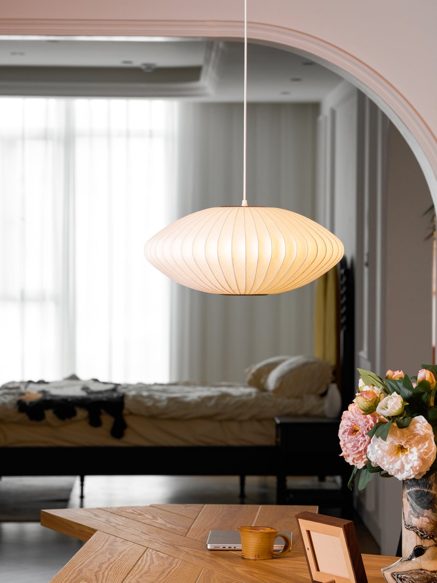 Bubble Silk Pendant Light 19.7 in White Ceiling Dining Room Modern Hanging Lamp | Thomler