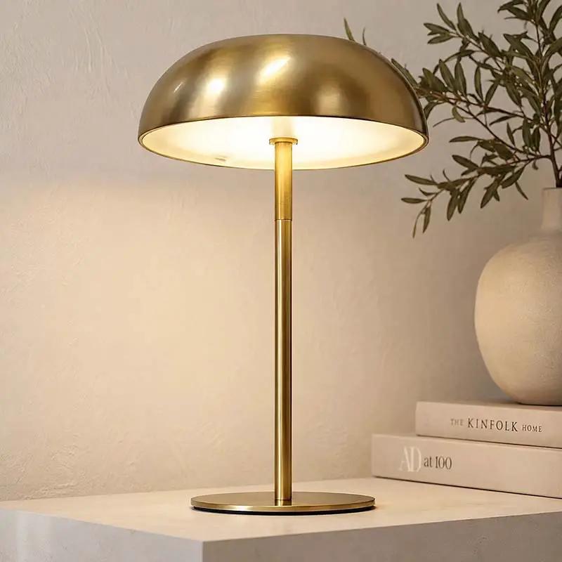 Rechargeable Cordless LED Table Lamp with Touch Dimming & Adjustable Height – Mushroom Design | Thomler