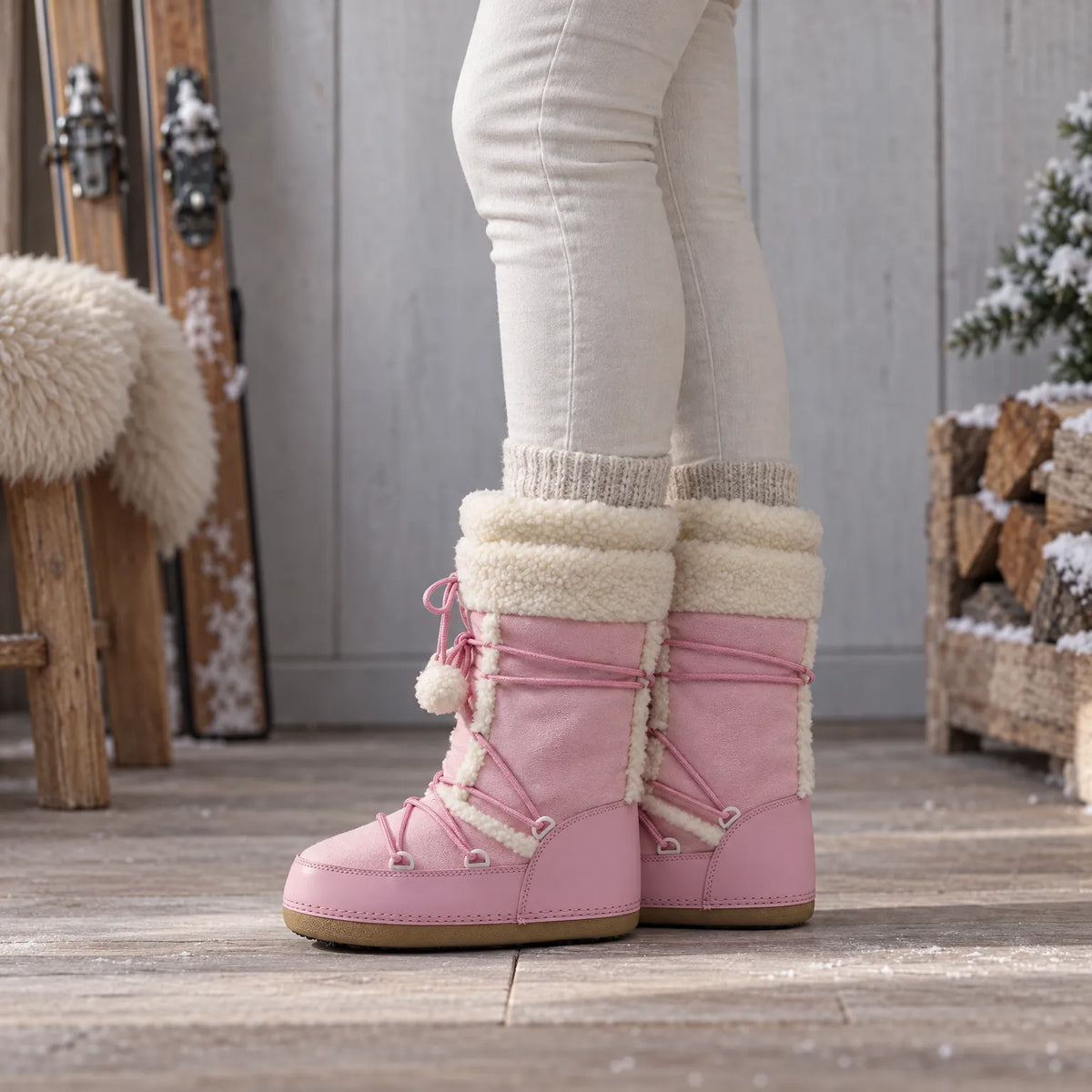 Women's Plush-Lined Mid-Calf Winter Boots with Pom-Pom Lacing – Cozy, Slip-On Cold Weather Footwear for Snow & Ice | Thomler