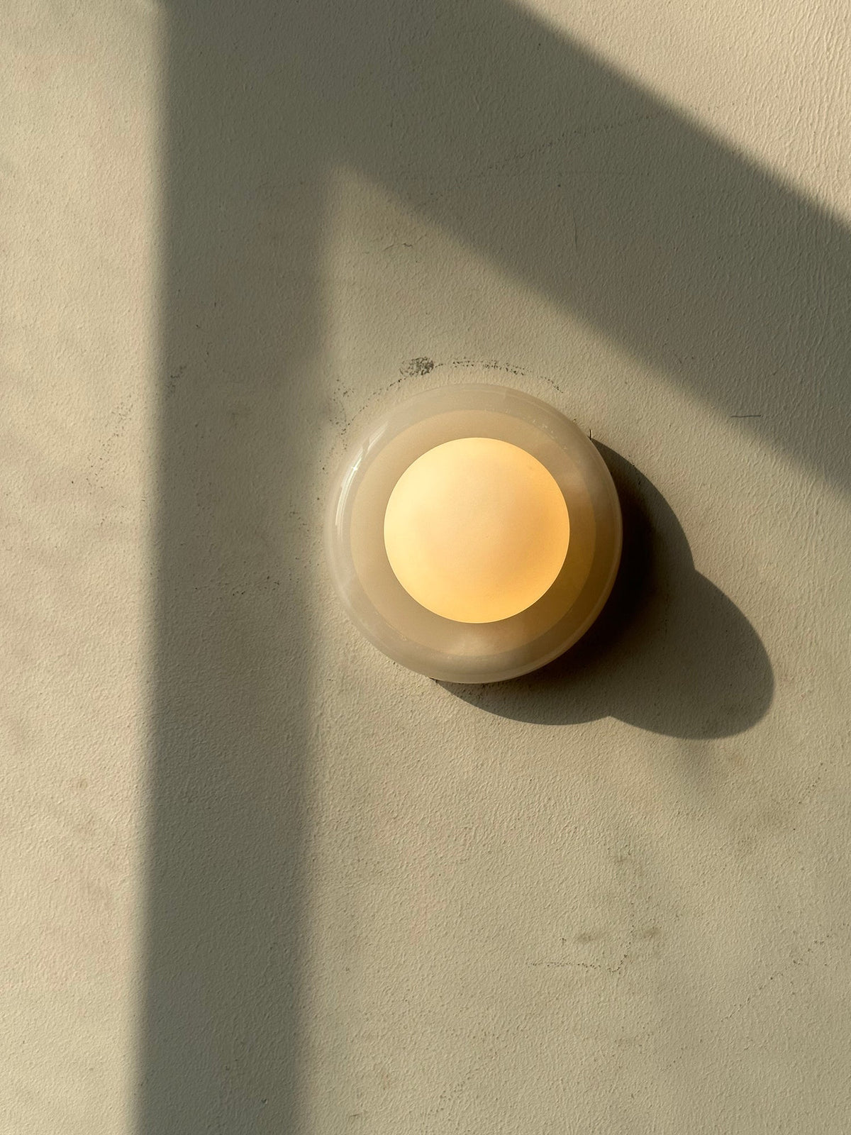 Natural Stone Sconce with Translucent Glass Shade – Indoor Decorative Lighting for Bedroom, Living Room & Hallway | Thomler