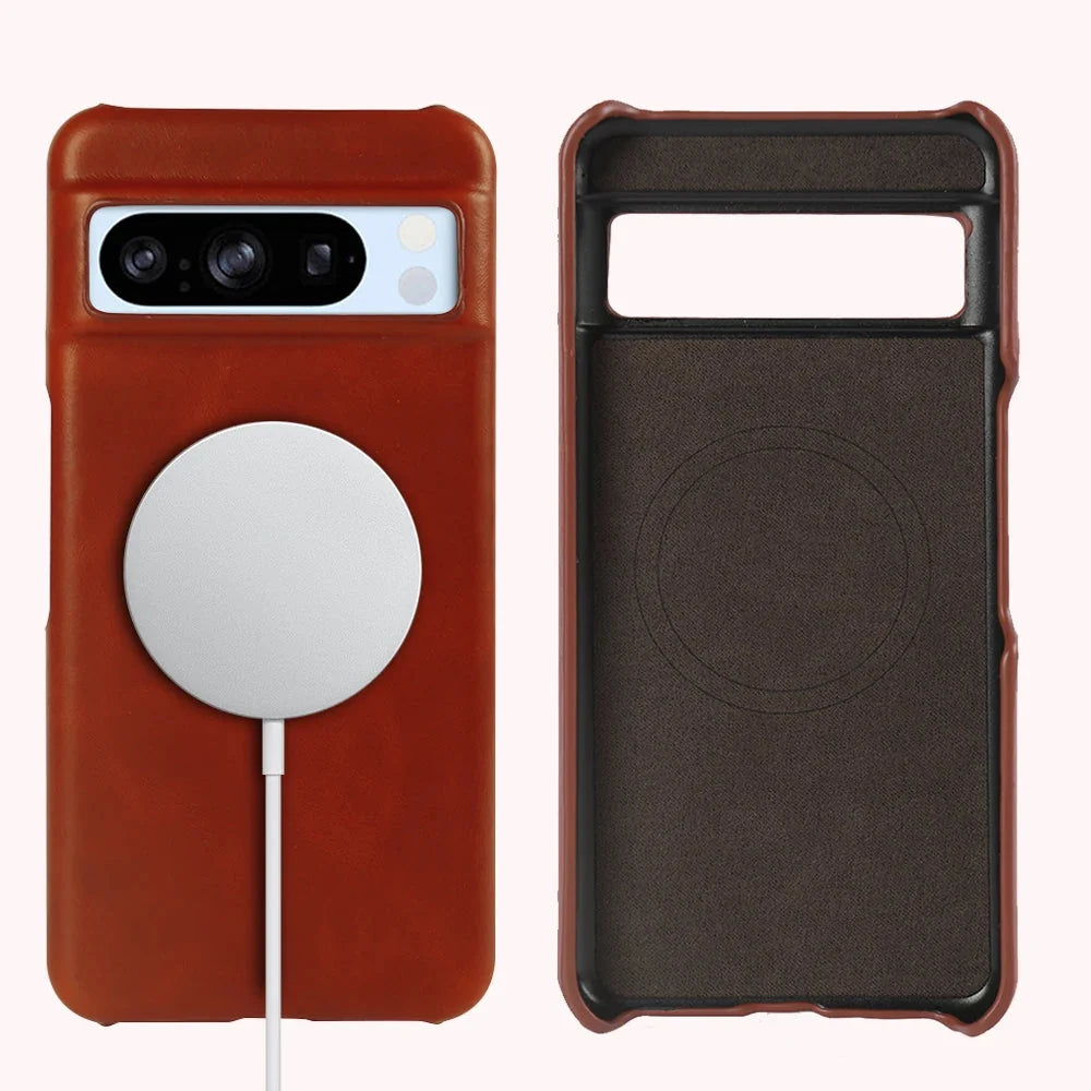 Protective Leather Phone Case for Google Pixel 11, 10, 9, 8 & 7 Series – Waxed Full-Grain Construction with Anti-Fingerprint Coating | Thomler