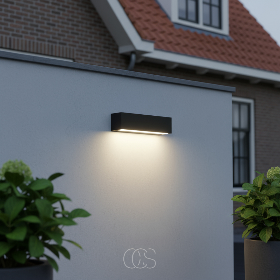 Modern Outdoor Wall Light Fixture – Downlight Sconce in Charcoal Aluminum – 897 Lumens Warm White LED – IP65 Weatherproof for Entryway | Thomler