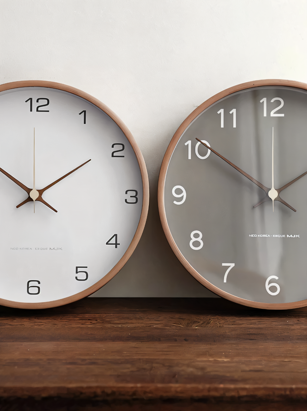 Wall Clock Wooden Silent 25.0 cm Grey White Living Room Bedroom Kitchen Decor Minimalist Nordic Design | Thomler