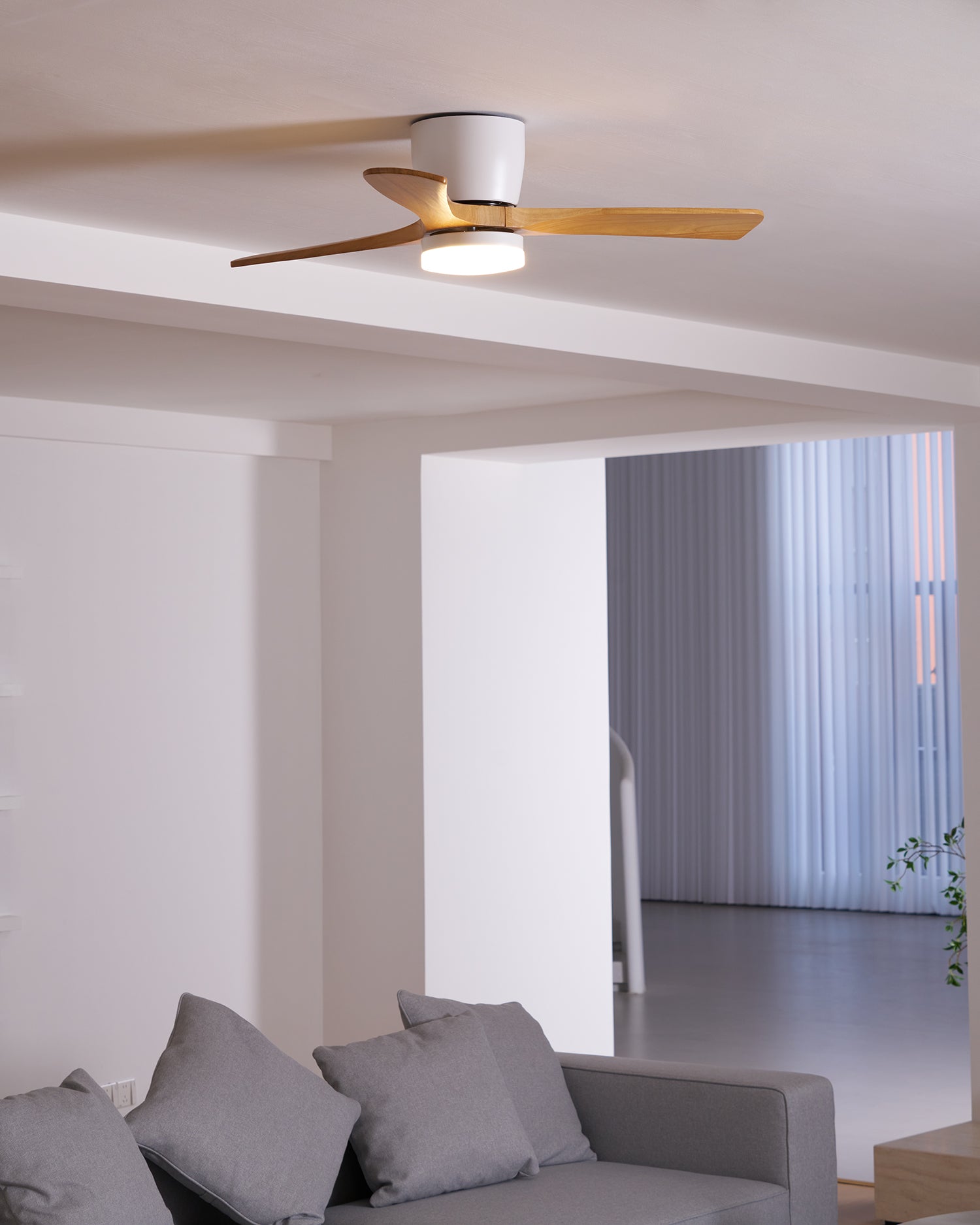Nordic Ceiling Fan Light 42 in Solid Wood Blades LED Bedroom Living Room Quiet DC Motor Modern Ceiling Fan | Thomler